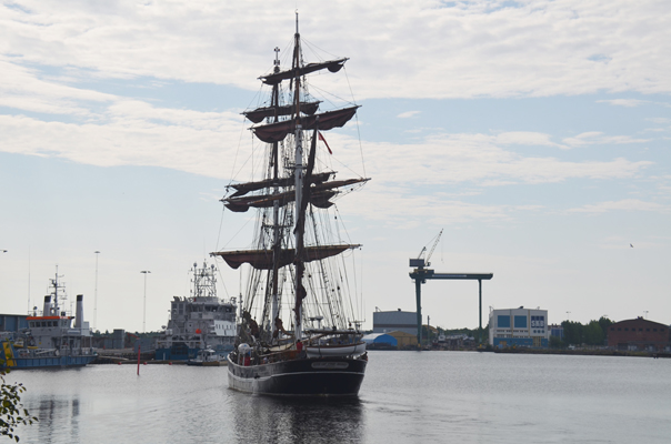 Briggen Eye Of The Wind från Favershamn England